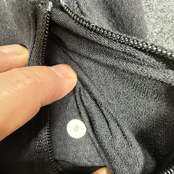 Lululemon Hoodie Womens 8 Black Full Zip Stride Jacket Drawstring Thumbhole - Picture 8 of 11